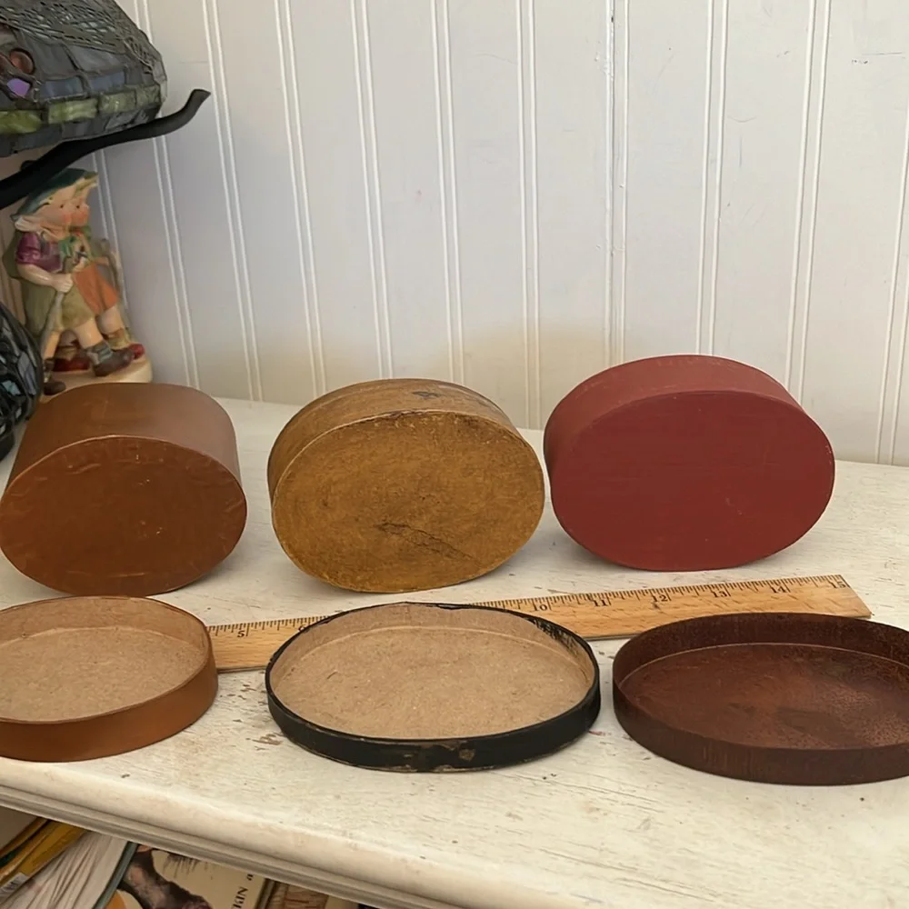 Lot primitive folk art hand painted boxes 1 with metal lid